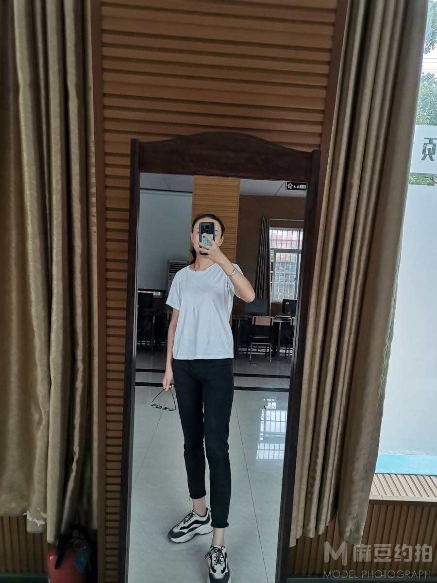 纪实模特