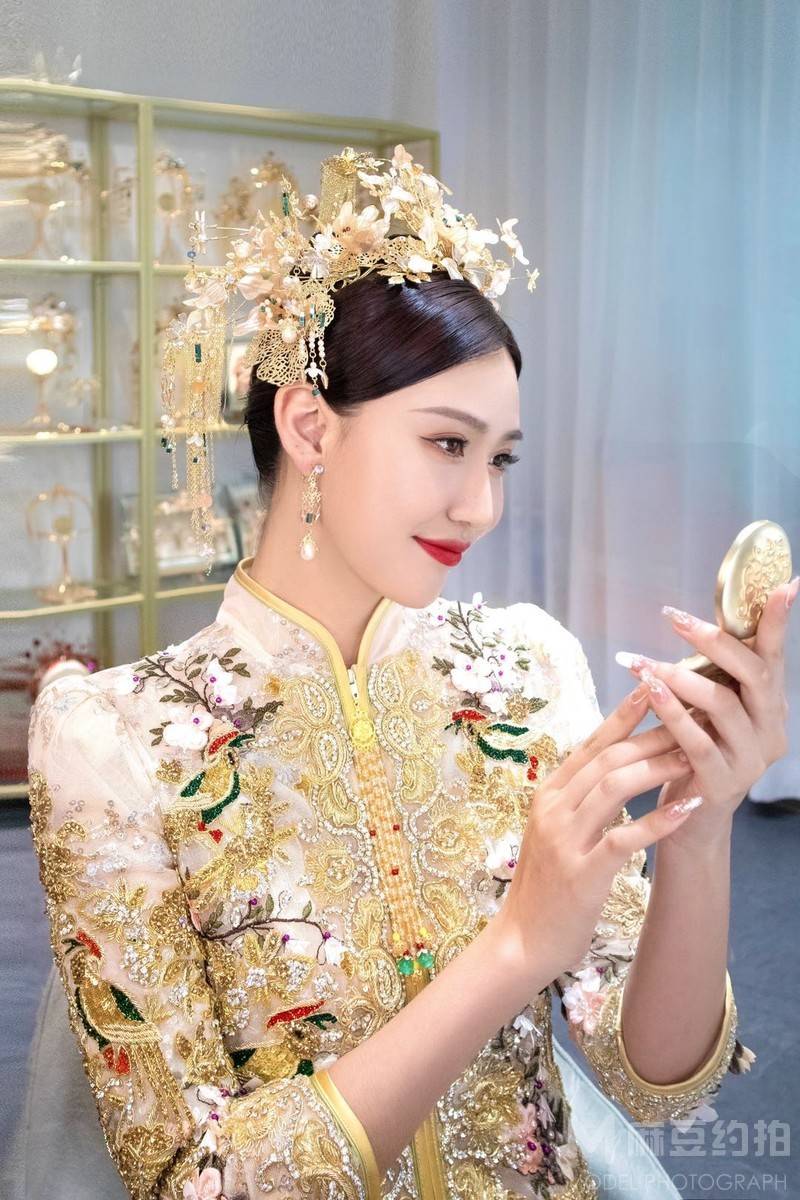 妆容模特