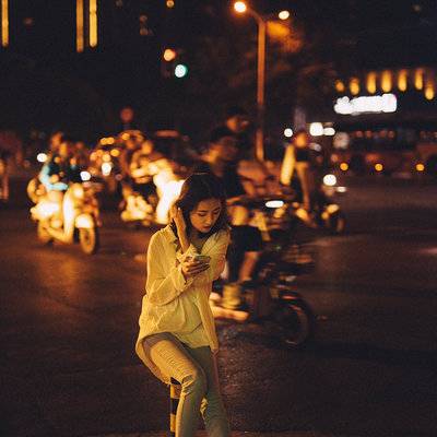 情绪模特