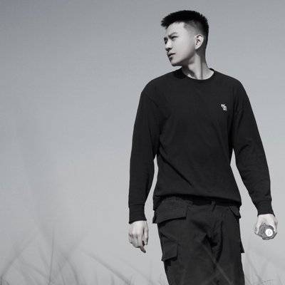 黑白模特