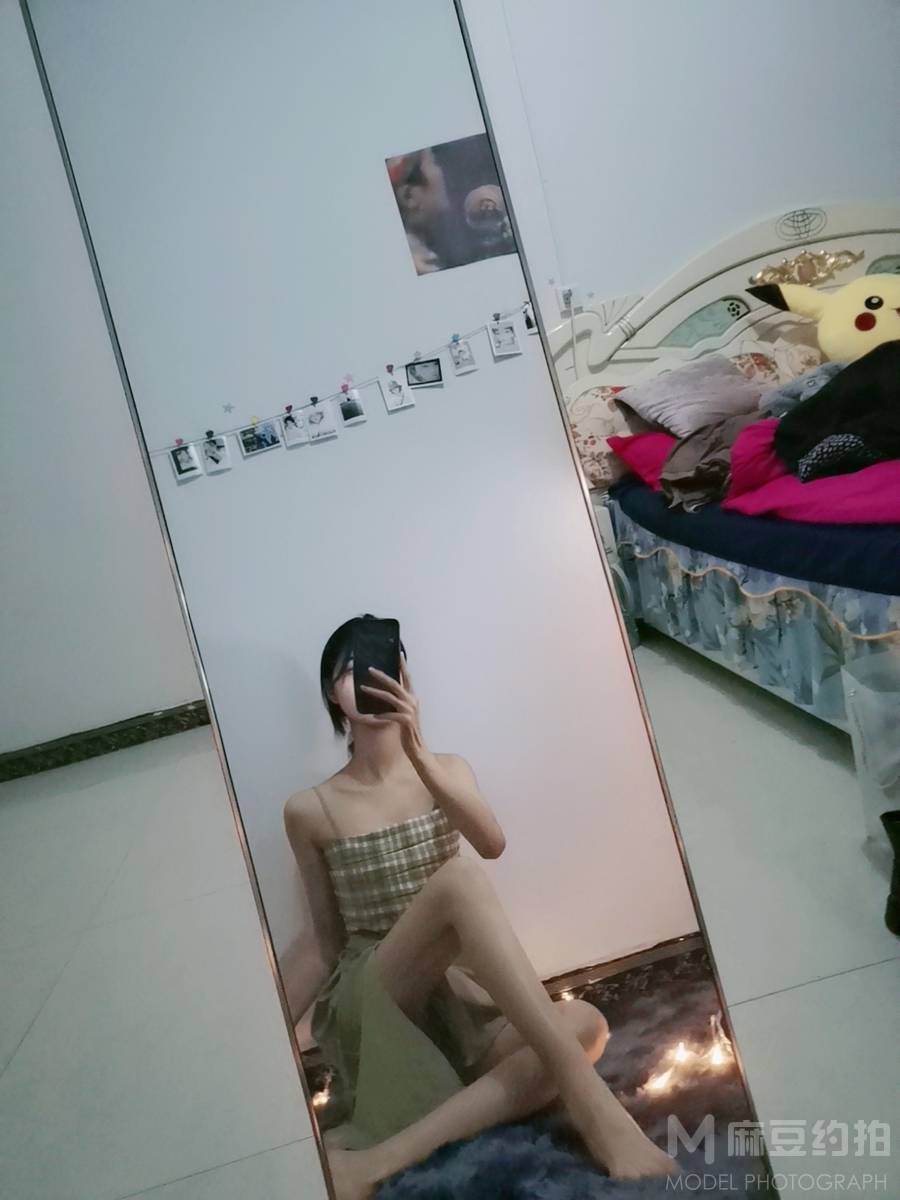 黑白模特