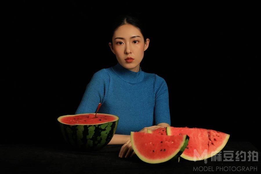 情绪模特