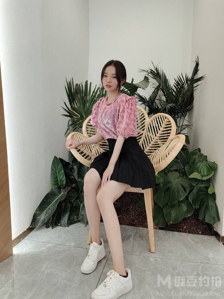 清新模特