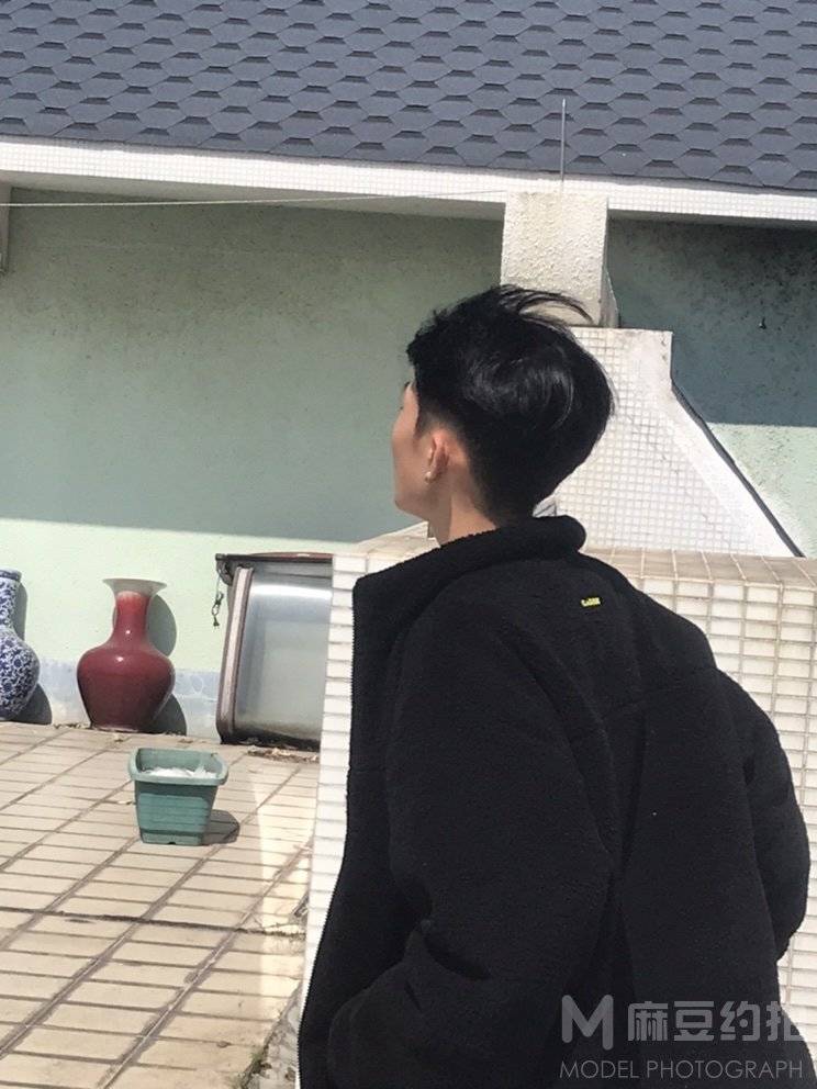 黑白模特