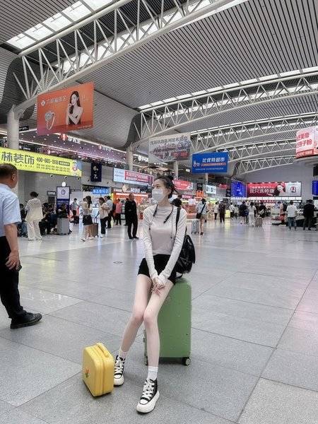 纪实模特