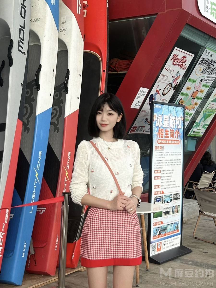 校园模特