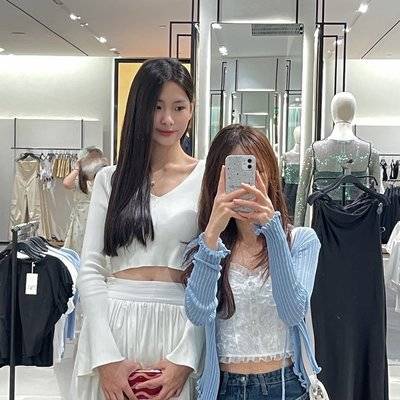 黑白模特