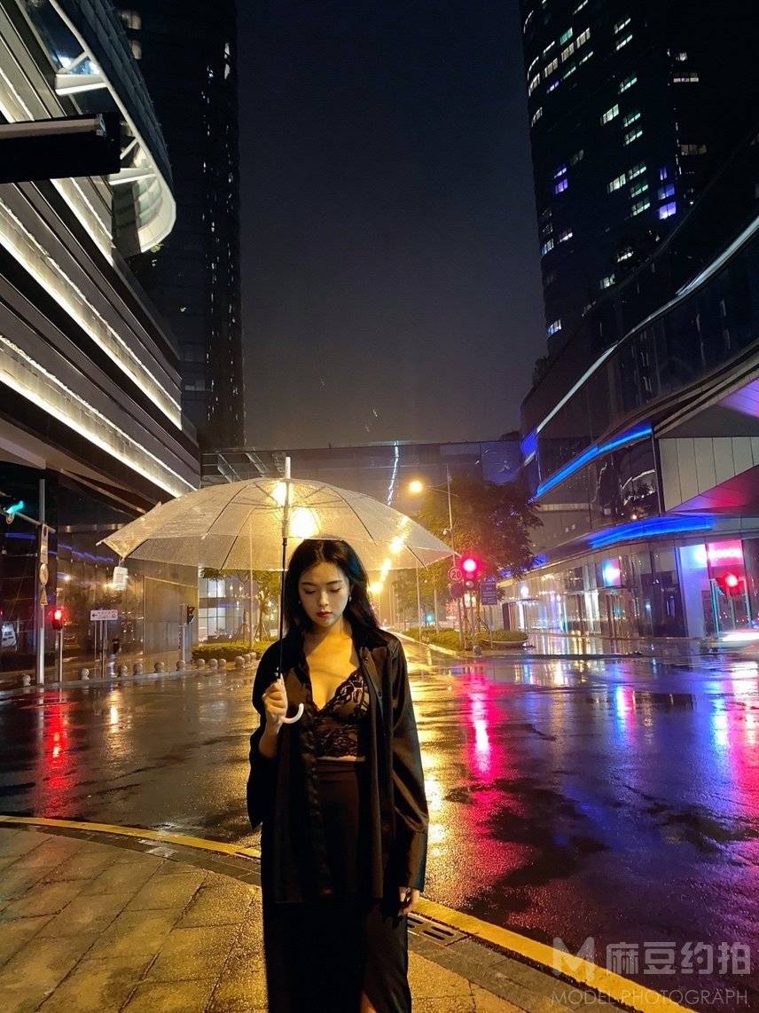 夜景模特