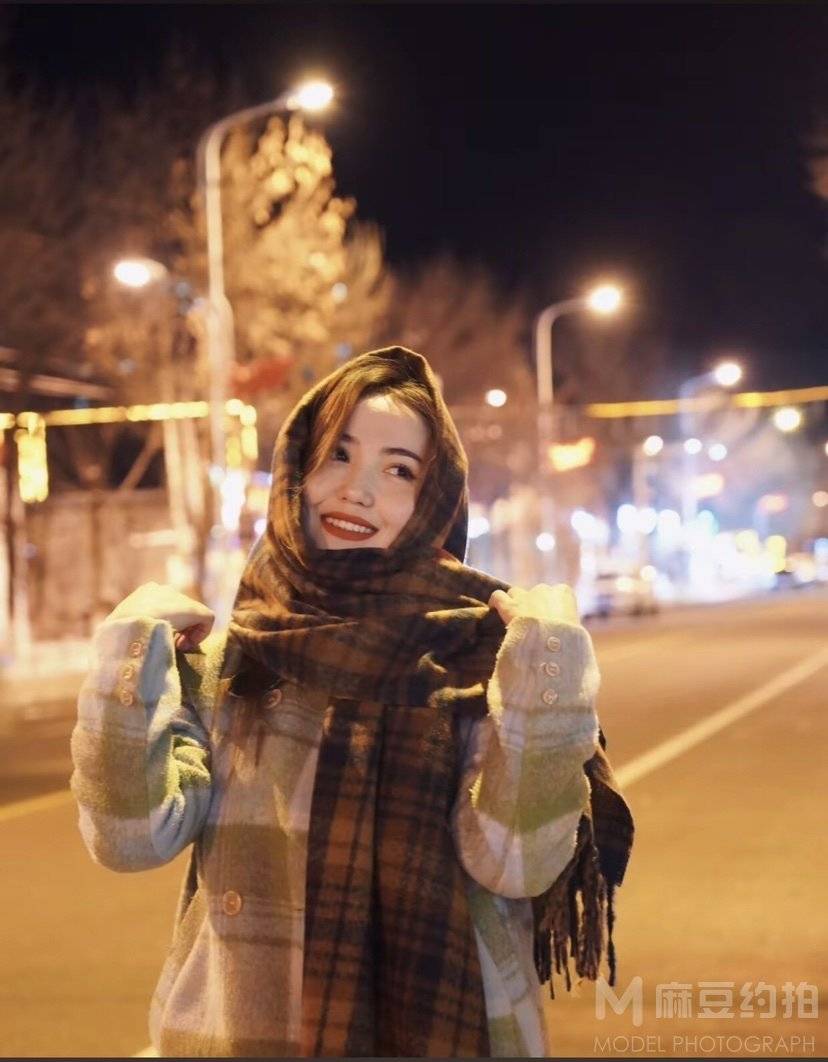 夜景模特