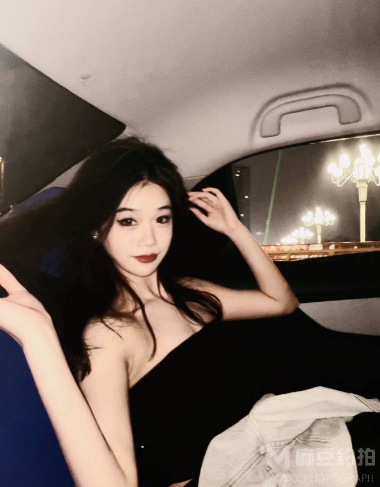 胶片模特