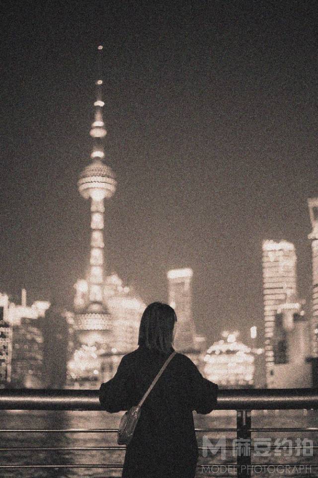 夜景模特
