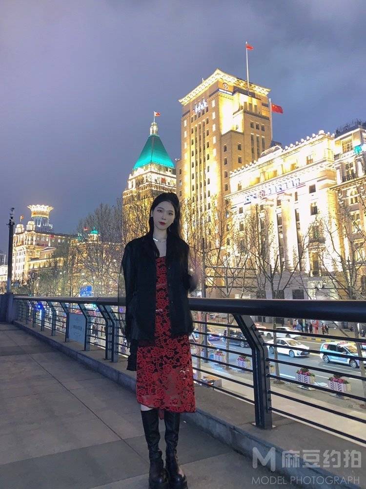 夜景模特