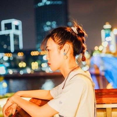 夜景模特