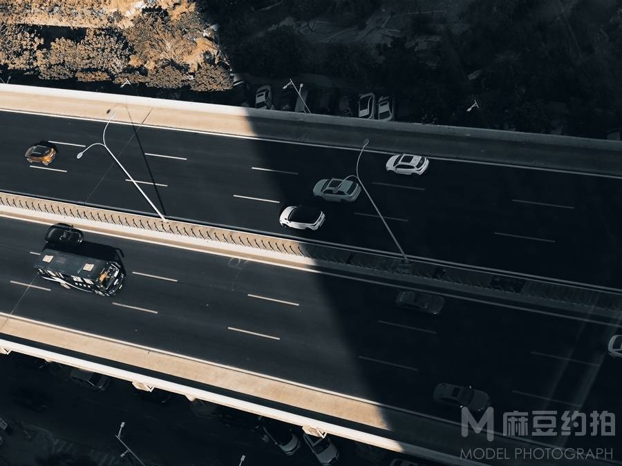 黑白模特