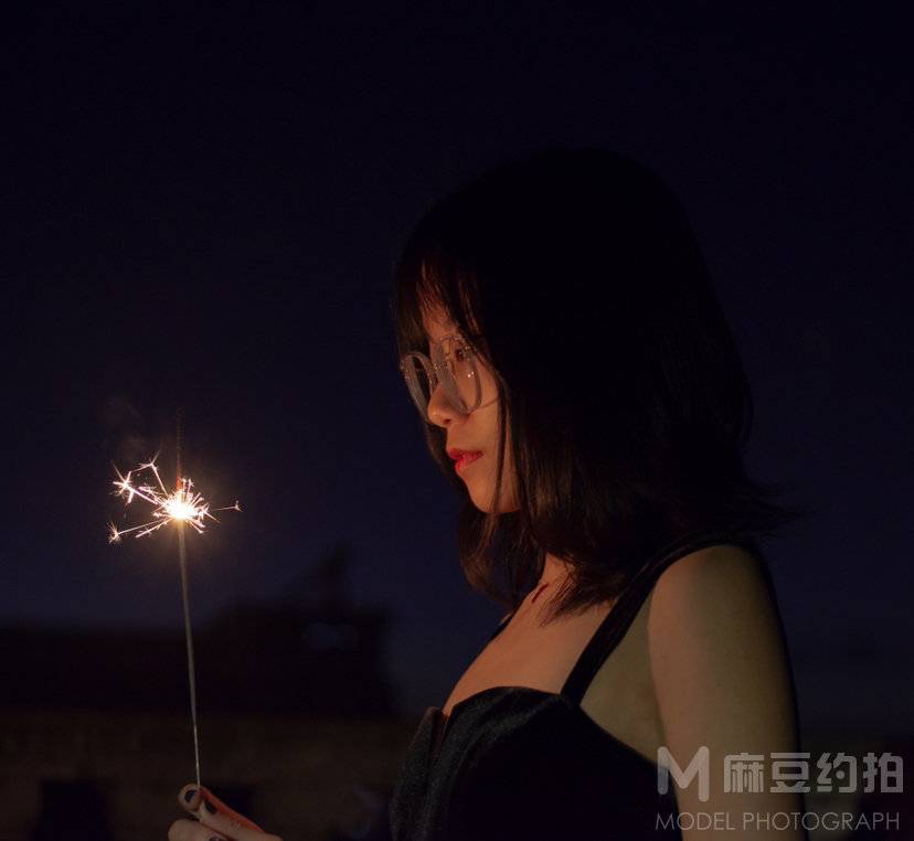 夜景模特