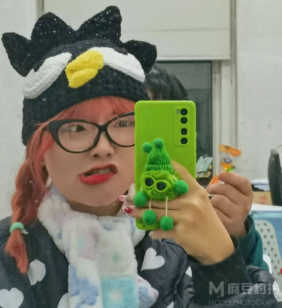 情绪模特