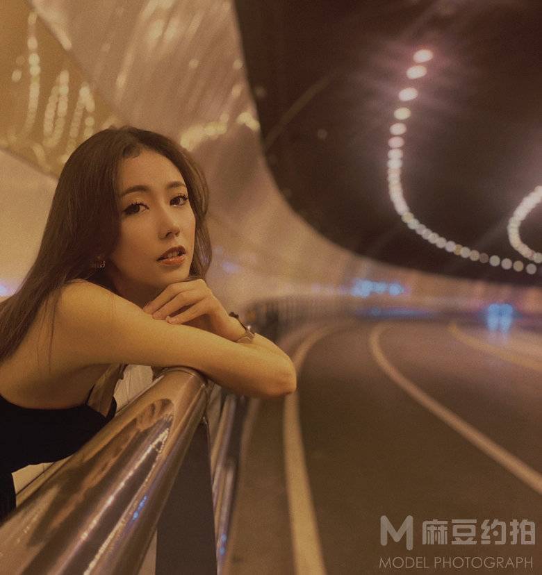 夜景模特