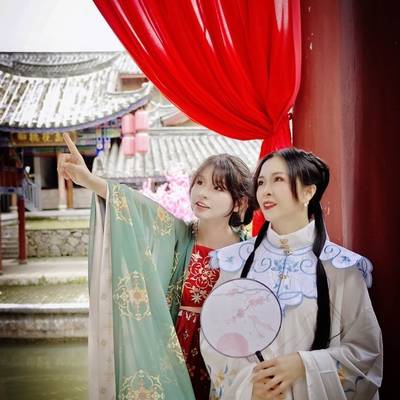 汉服模特