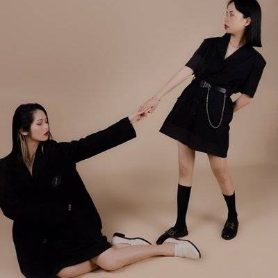 黑白模特