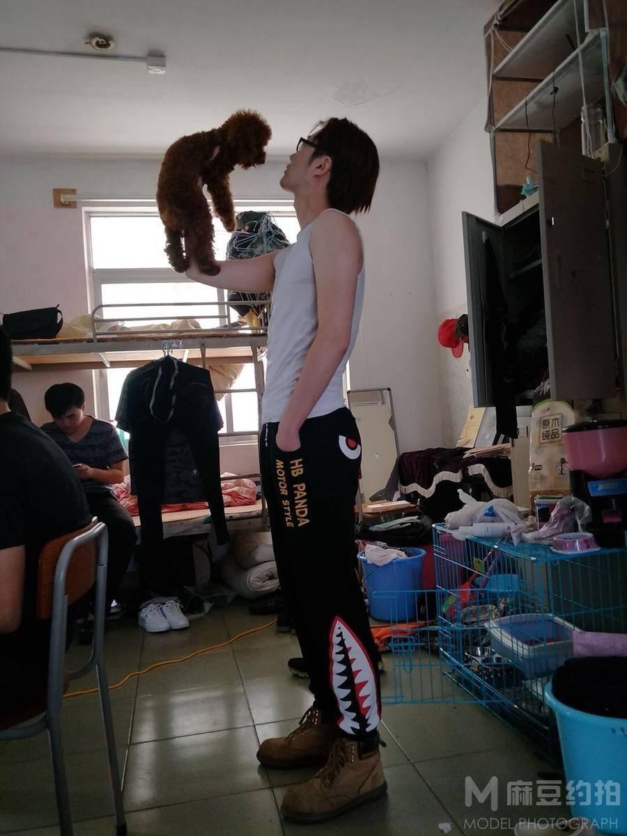 校园模特