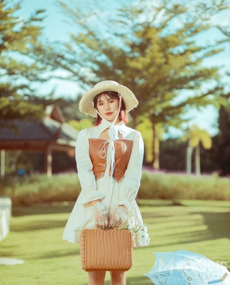 清新模特