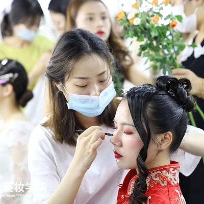 妆容模特
