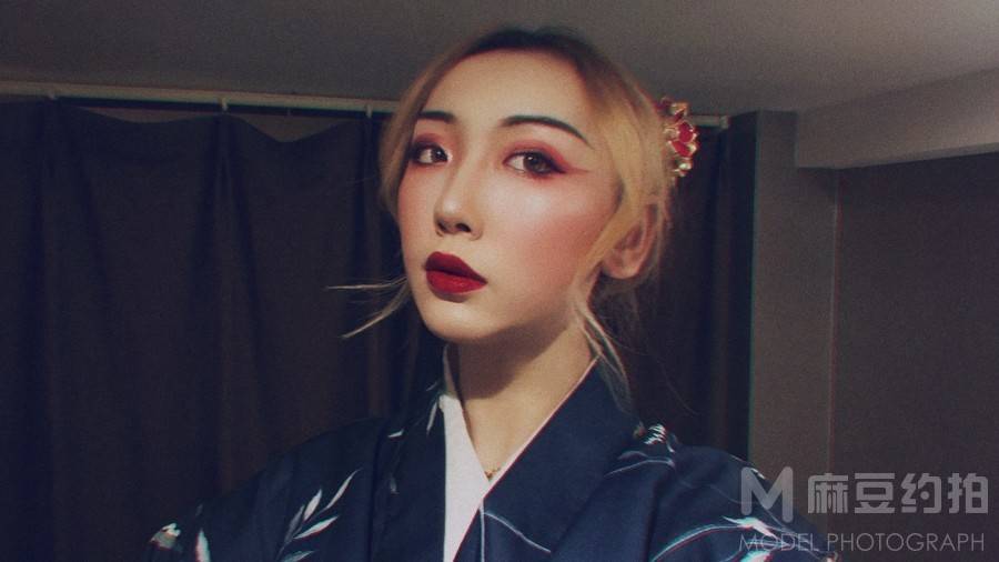 暗黑模特