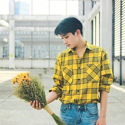 宝丽来模特
