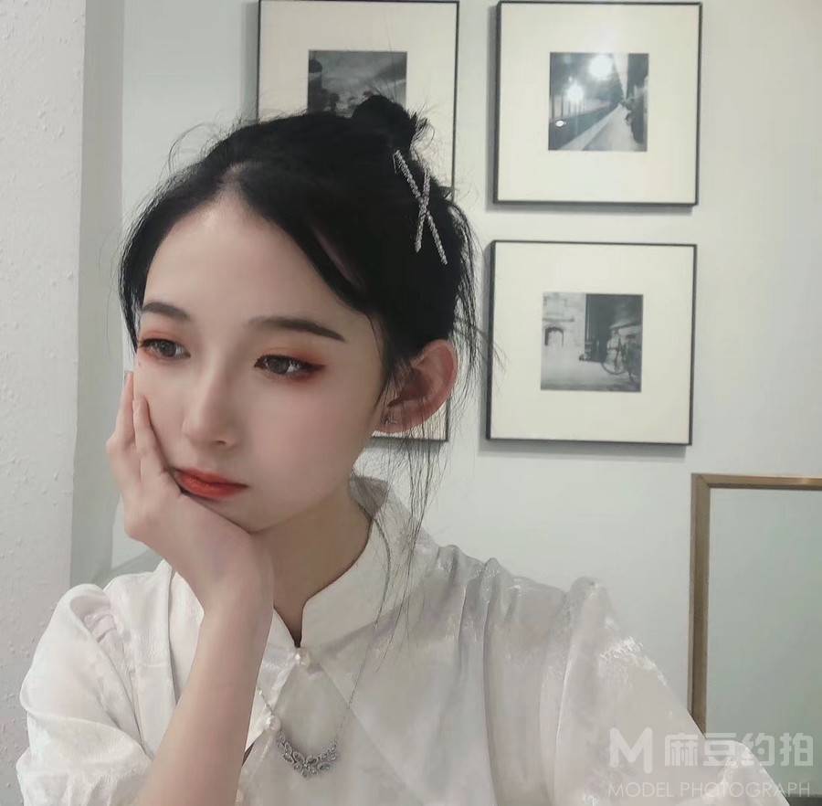 纪实模特