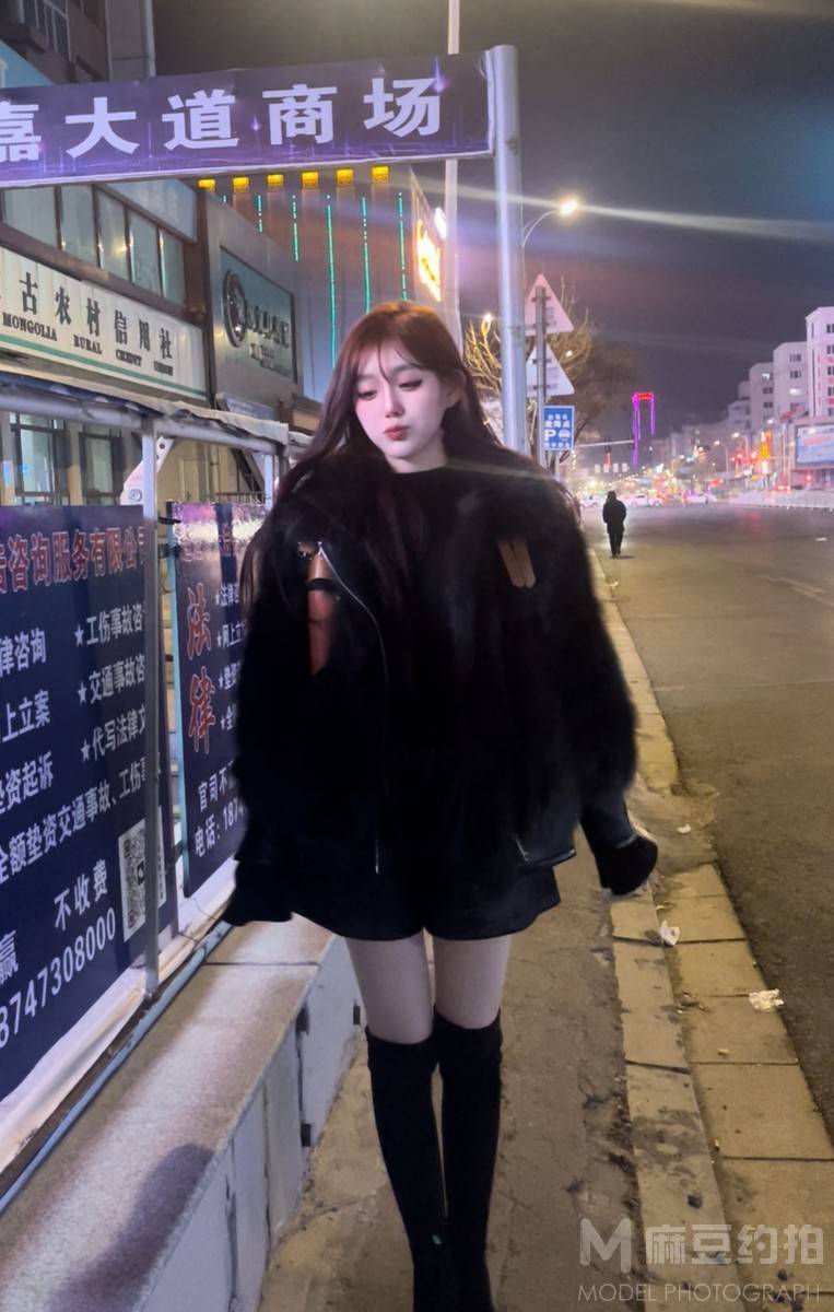 校园模特