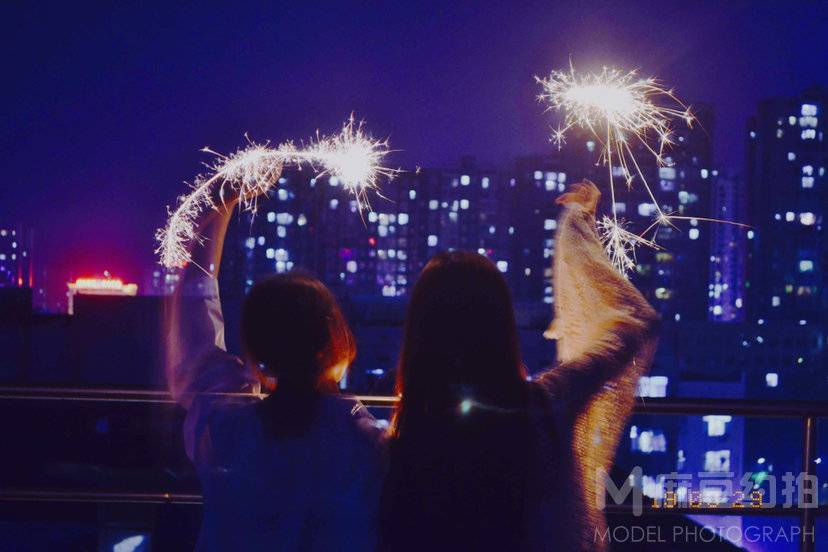 夜景模特