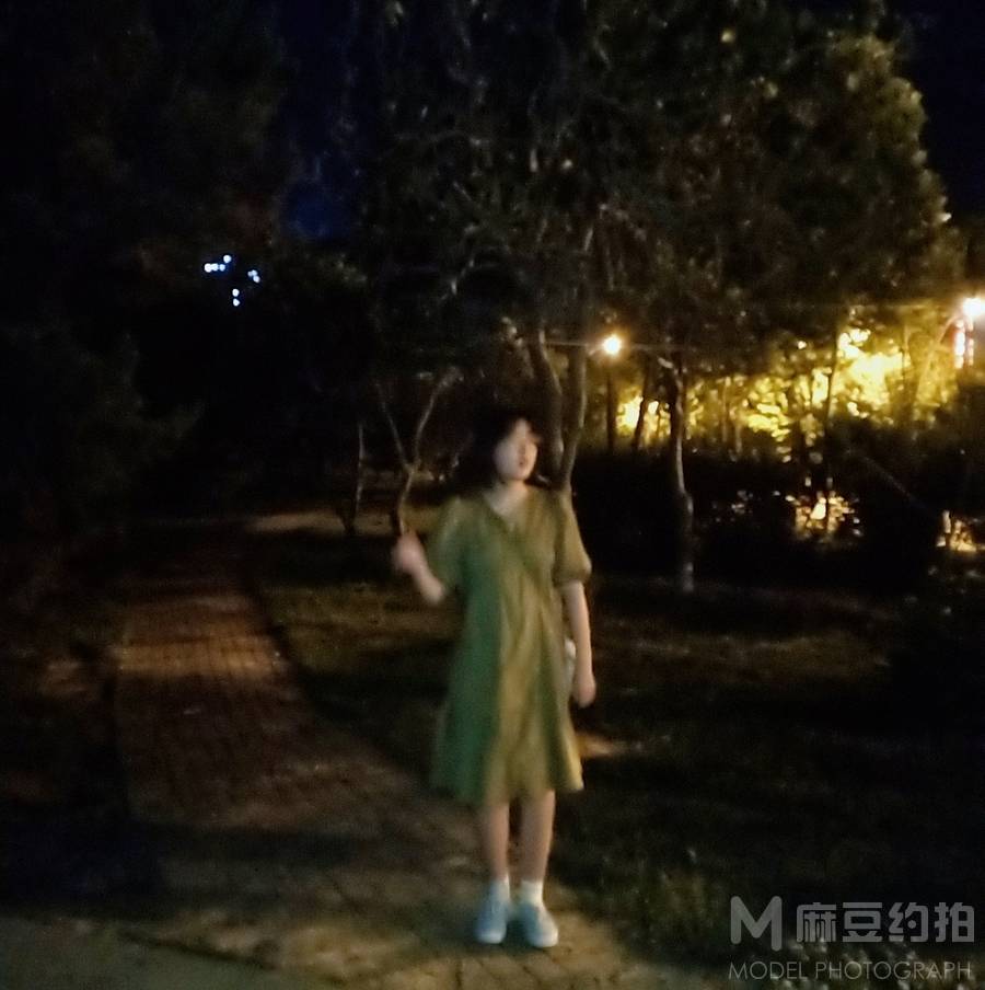 夜景模特