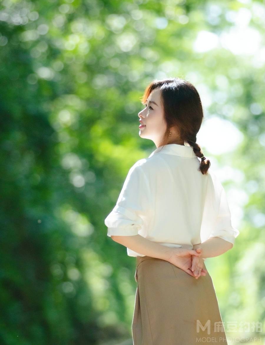 清新模特