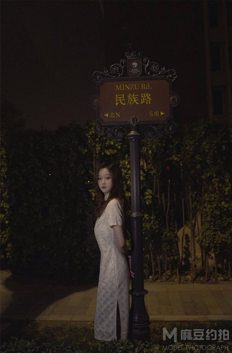 夜景模特