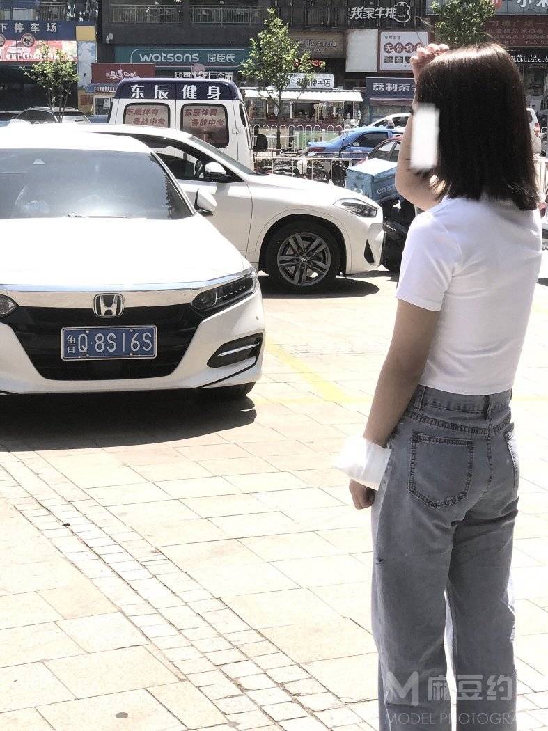 清新模特