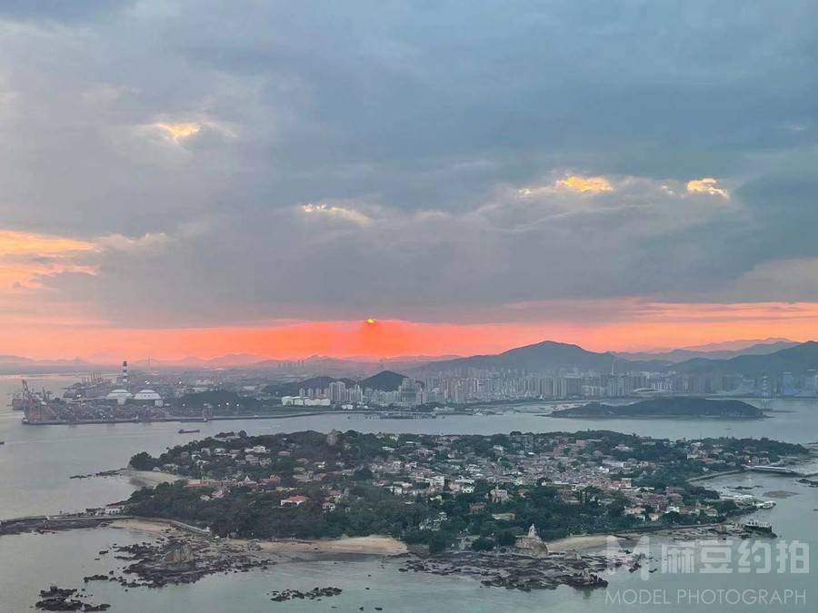 宝丽来模特