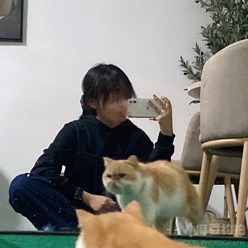 黑白模特