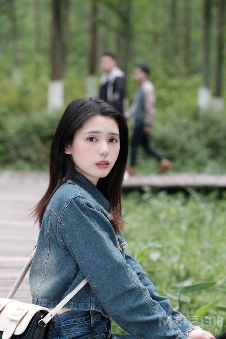 胶片模特