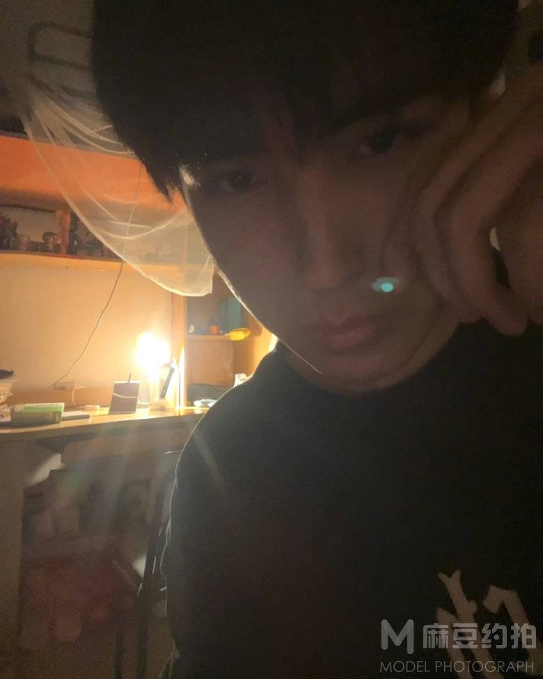 纪实模特