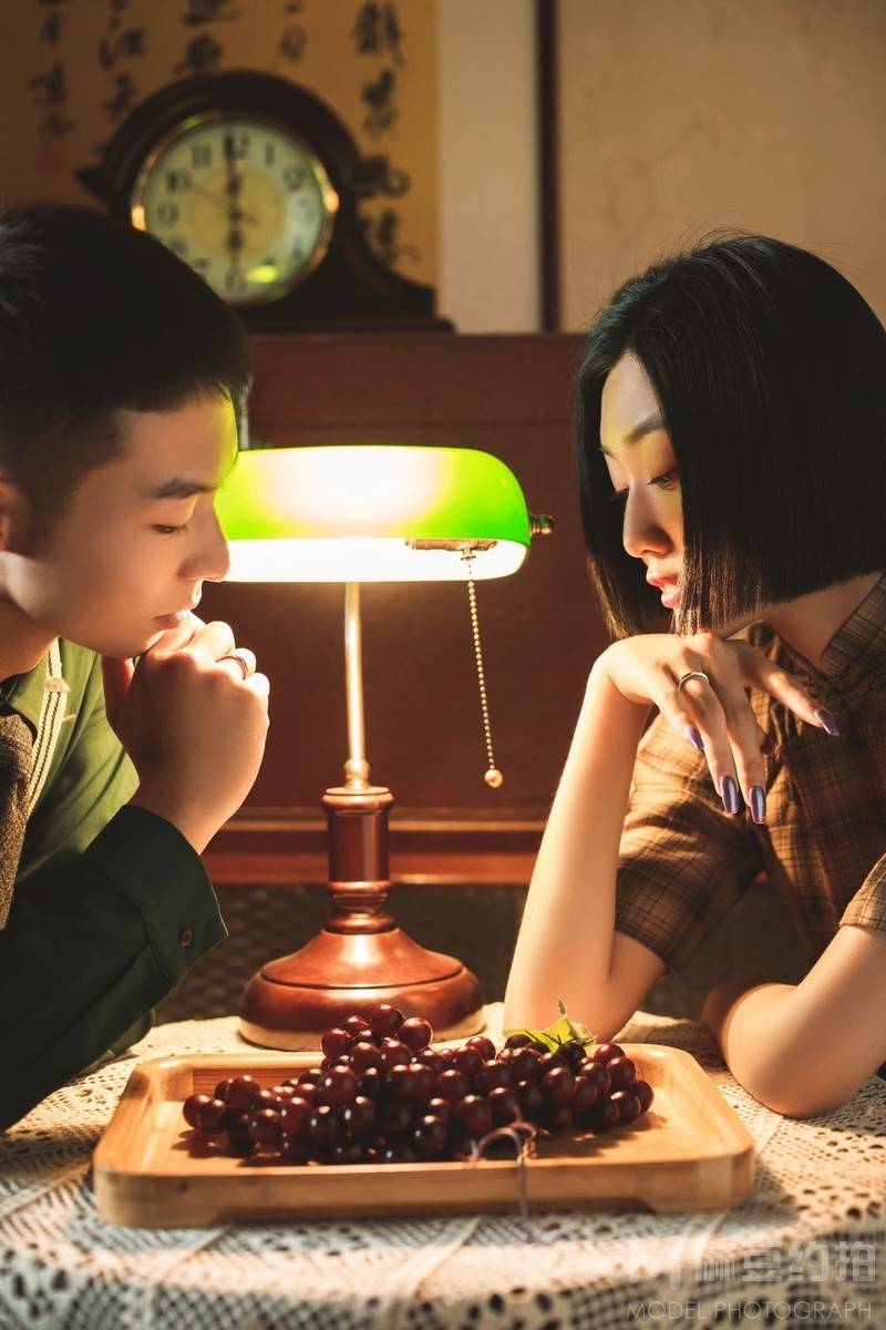 黑白模特