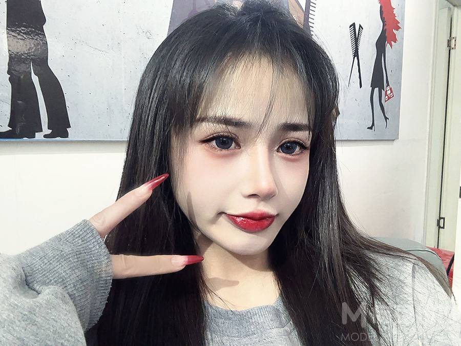 暗黑模特