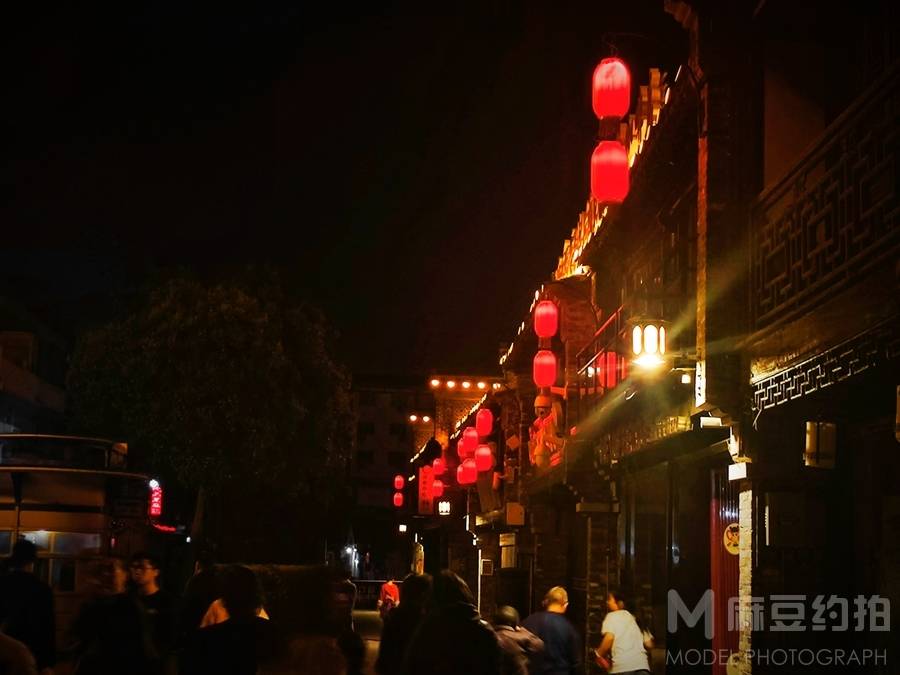 夜景模特