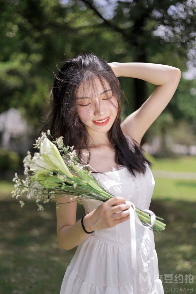 清新模特