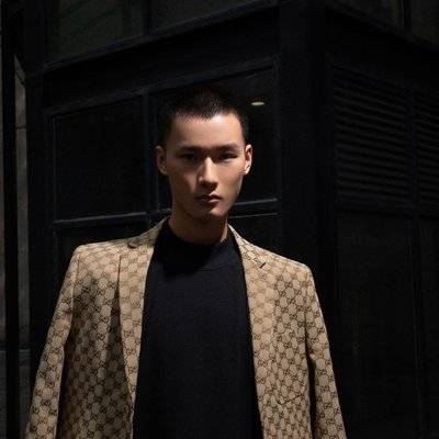 黑白模特
