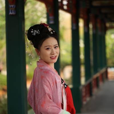 汉服模特