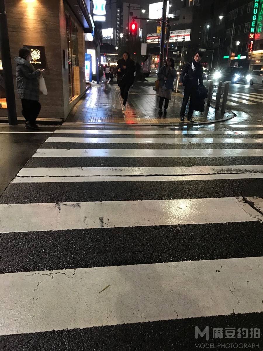 夜景模特
