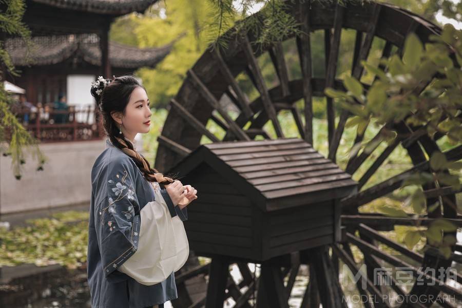 汉服模特