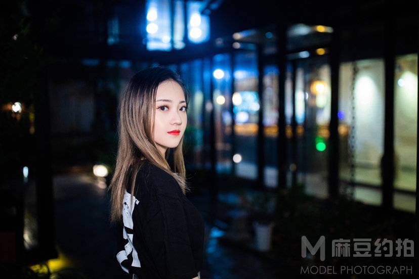 夜景模特