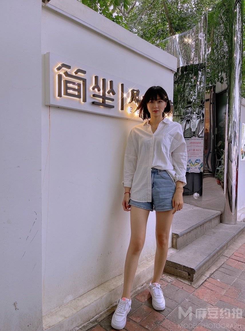 纪实模特