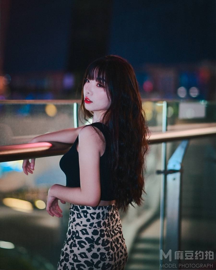 夜景模特